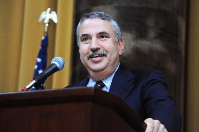 Thomas Friedman, Pulitzer Board co-chair and columnist at The New York Times, delivers his remarks.